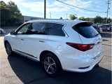 Used 2017 INFINITI QX60 FWD w/ Driver Assistance Package image 4