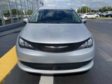 Used 2023 Chrysler Voyager LX image 3