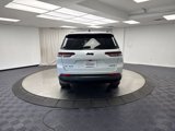 Used 2022 Jeep Grand Cherokee L Limited w/ Black Appearance Package image 4