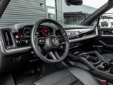 Certified 2025 Porsche Cayenne image 4