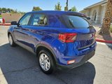 Used 2021 Hyundai Venue SE image 3