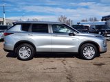 Used 2025 Mitsubishi Outlander ES image 2