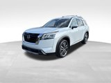 New 2025 Nissan Pathfinder Platinum image 1