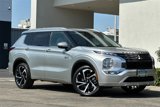 New 2025 Mitsubishi Outlander SEL image 3