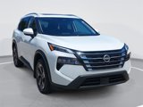 Used 2025 Nissan Rogue SV image 3