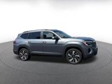 Used 2024 Volkswagen Atlas SE image 2