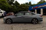 Used 2023 Hyundai Elantra SEL w/ Convenience Package image 3