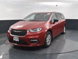 New 2026 Chrysler Pacifica Select image 3