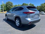 Used 2021 Toyota Highlander LE image 5