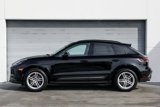 Certified 2024 Porsche Macan image 2