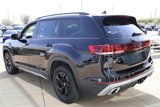 New 2025 Volkswagen Atlas Peak Edition SE image 6