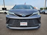 New 2025 Toyota Sienna Platinum image 2