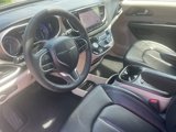 Used 2024 Chrysler Pacifica Touring-L image 3