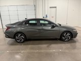 Used 2025 Hyundai Elantra Sport image 4