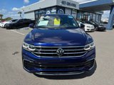 Used 2022 Volkswagen Tiguan SEL R-Line image 2
