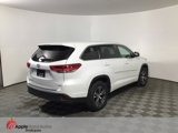 Used 2017 Toyota Highlander LE image 5