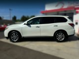Used 2016 Nissan Pathfinder SV image 2