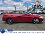 Used 2025 Hyundai Elantra SEL image 2