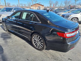 Used 2018 Lincoln Continental Select image 3