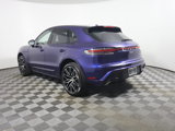 Certified 2024 Porsche Macan image 3