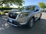New 2025 Nissan Pathfinder SL image 3