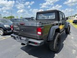 Used 2024 Jeep Gladiator Sport image 3