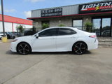 Used 2019 Toyota Camry XSE image 2