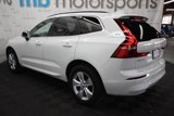 Used 2022 Volvo XC60 B5 Momentum image 3