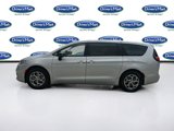 Used 2024 Chrysler Pacifica Limited image 5