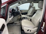 Certified 2017 Chrysler Pacifica Limited w/ Advanced Safetytec Group image 4