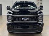 Used 2023 Ford F250 4x4 Crew Cab Super Duty image 2
