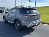 New 2025 Nissan Pathfinder Platinum image 3