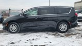 Used 2023 Chrysler Voyager LX image 5