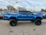 Used 2017 Toyota Tacoma TRD Off-Road w/ Tow Package image 4