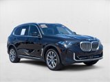 Used 2024 BMW X5 xDrive50e image 3