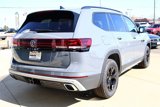 New 2025 Volkswagen Atlas Peak Edition SE image 4