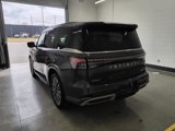 New 2025 INFINITI QX80 Luxe image 3