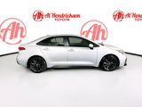 Used 2025 Toyota Corolla SE image 2