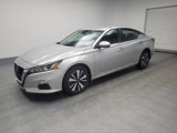 Used 2022 Nissan Altima 2.5 SV image 2