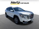 Used 2024 GMC Terrain SLT image 3