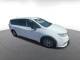 Used 2024 Chrysler Pacifica Touring-L image 2