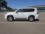 Used 2017 Lexus GX 460 image 2