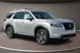 New 2025 Nissan Pathfinder Platinum image 2