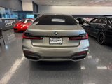 Used 2022 BMW 740i w/ M Sport Package image 5