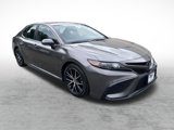 Used 2023 Toyota Camry SE image 3