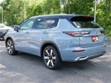New 2025 Mitsubishi Outlander SEL image 2