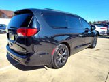 Used 2018 Chrysler Pacifica Limited w/ Advanced Safetytec Group image 5
