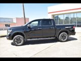 Used 2022 Nissan Titan PRO-4X w/ Pro-4x Convenience Package image 2