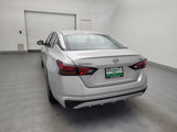 Used 2023 Nissan Altima 2.5 SV image 6