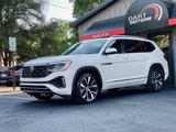 Used 2024 Volkswagen Atlas SEL Premium R-Line image 3